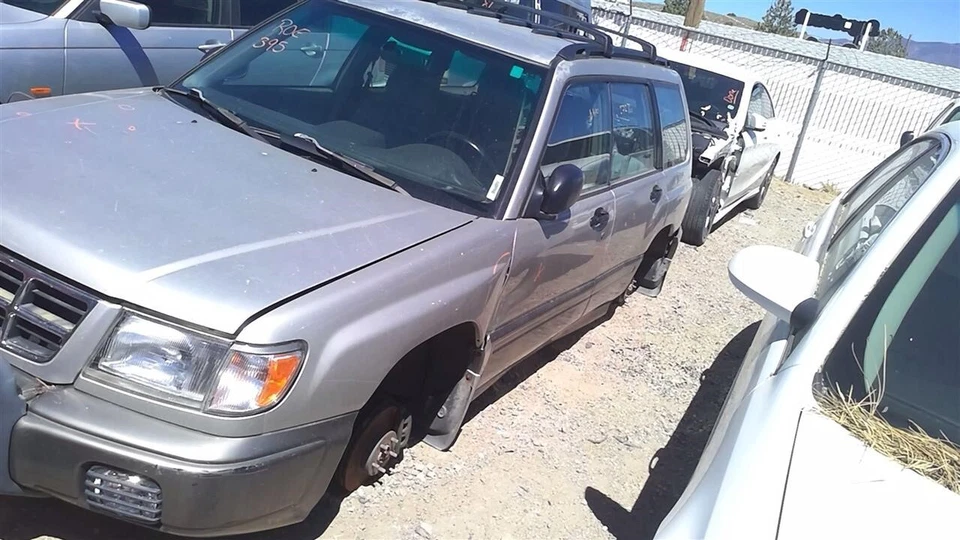 Used Front Left Door Window Regulator Front fits: 1999 Subaru Forester electric - Imagem 4 de 4