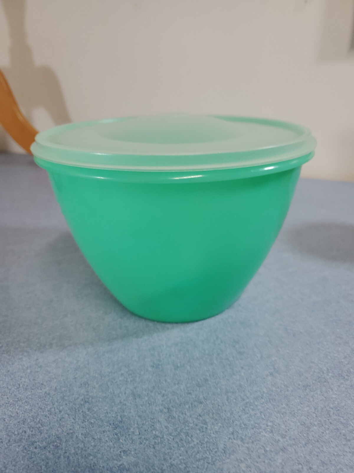 Vintage Tupperware CrispIt Jadeite Green Lettuce Keeper 679, Seal
