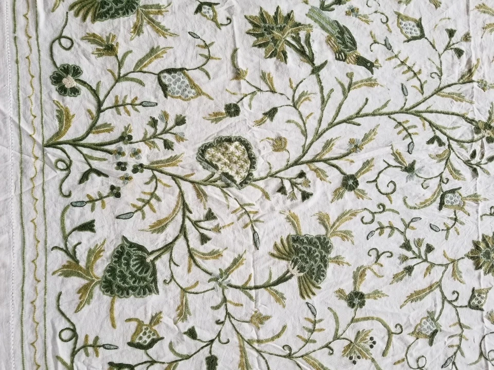 Vintage Kashmiri Crewel Work Hand Embroidered Tree Of Life Bedspread 242x186cm - Image 4 of 4