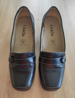 Pumps, dunkelblau, echt Leder, Größe 37, von Giada