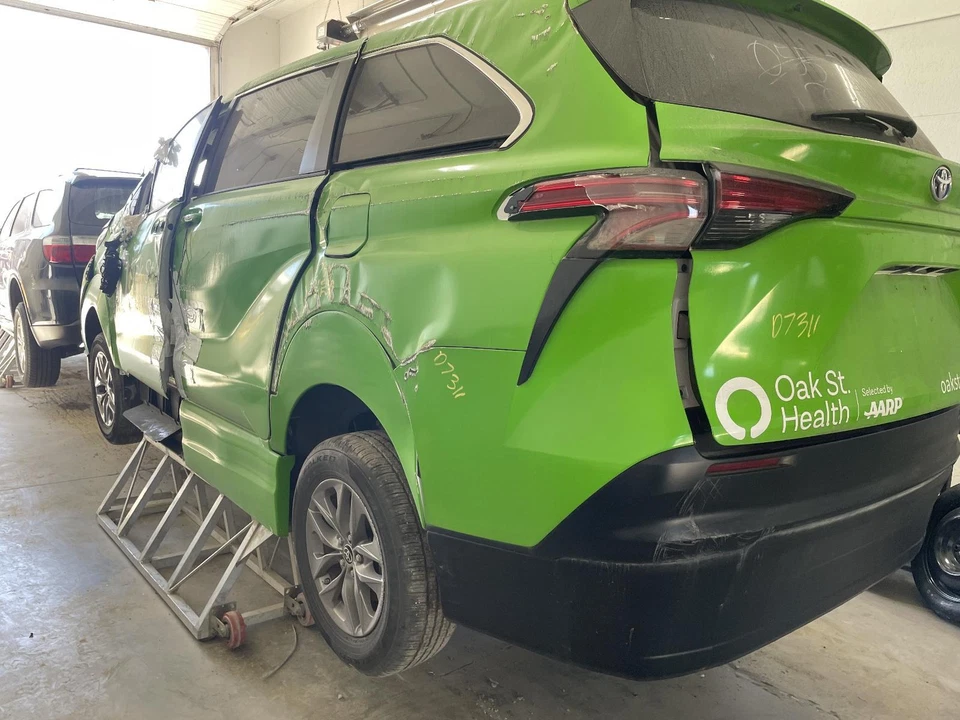 Used Wheel fits: 2021 Toyota Sienna 17x7 5 Y spoke Grade A - Image 4 of 4