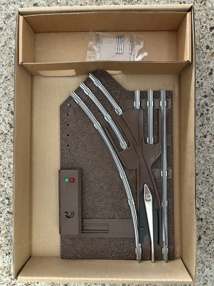 K-Line switch - K-0263  27" Left Hand Manual Switch NIB - Image 3 of 4