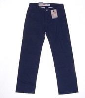 Levi's Boys 505 Chino Pants Navy Size 27/27 on sale Levi's Boys 505 Chino Pants Navy Size 27/27 on sale