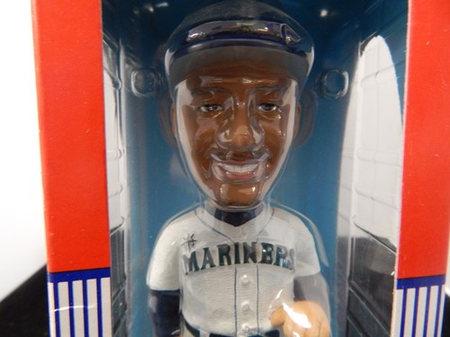 Bobble Dobbles Ichiro Suzuki Seattle Mariners Bobblehead 2001 ROTY caja original - Imagen 2 de 8