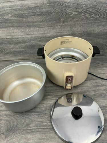 Vintage TOSHIBA Japan (RC-180D) 9-Cup Electric Rice Cooker White - Picture 2 of 5