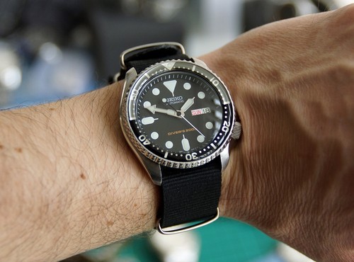SEIKO SKX007 - 7S26 MECHANICAL MOVEMENT - Picture 18 of 19