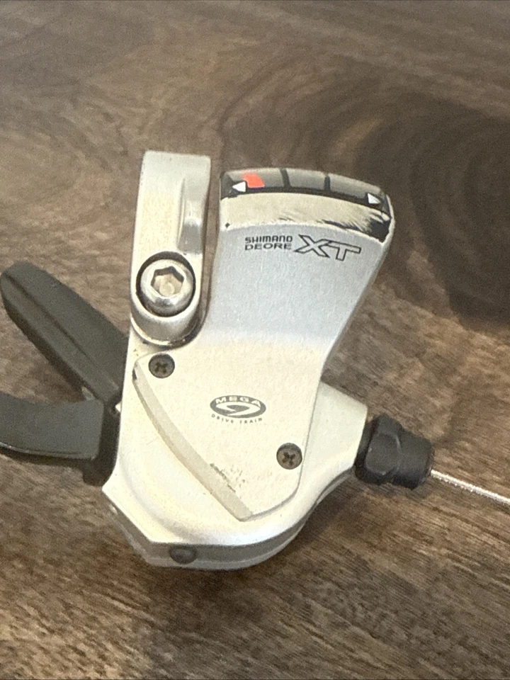 Vintage SHIMANO Deore XT SL M750 3 X 9 Speed MTB Mounntain Bike Shifters Set. A - Image 3 of 4