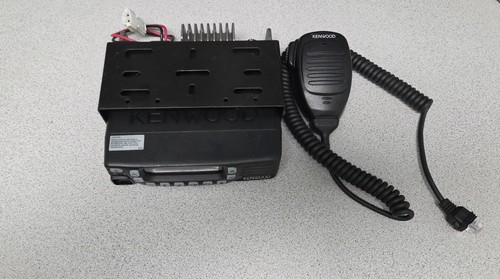 Kenwood TK 8360 HU UHF Two Way Radio With KMC-35 Microphone & Bracket - Zdjęcie 4 z 8