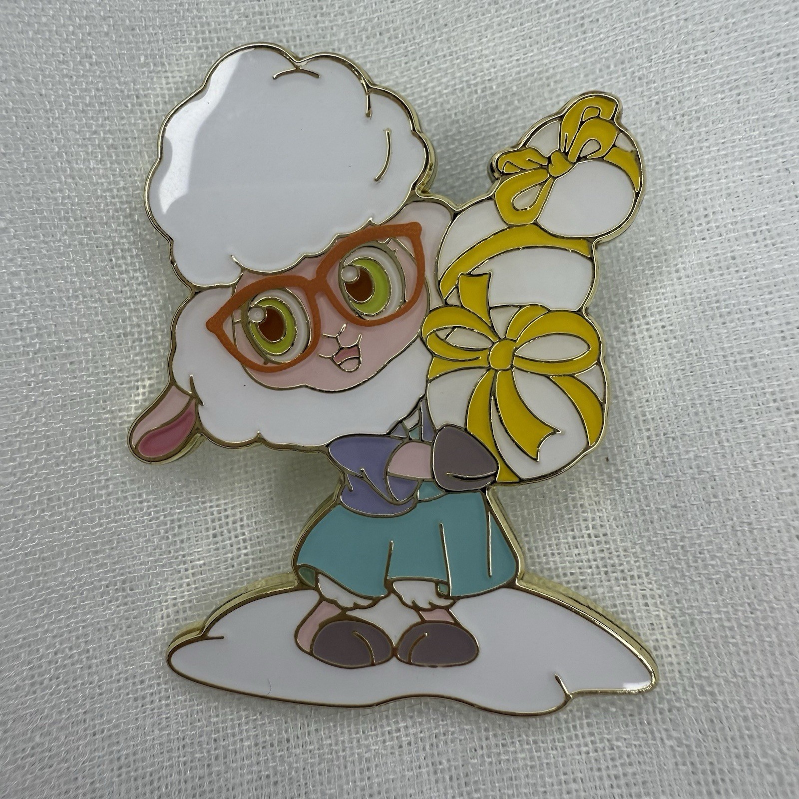 Shanghai Disney Authentic Christmas Mystery 1 Pin Zootopia Bellwether Sheep