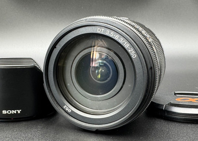 Sony DT 18-200mm f/3.5-6.3 A Mount DSLR Zoom Lens SAL18200 From JAPAN