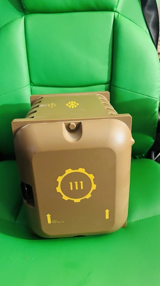 Bethesda Fallout 4 Pip-boy 3000 Mk IV Collector Edition Game Included Xbox one - Image 3 of 4