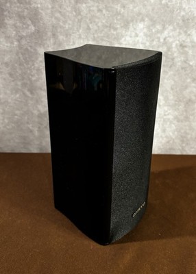 Onkyo SKB-670 Surround Back Right (One) Speaker Gloss Black Wall