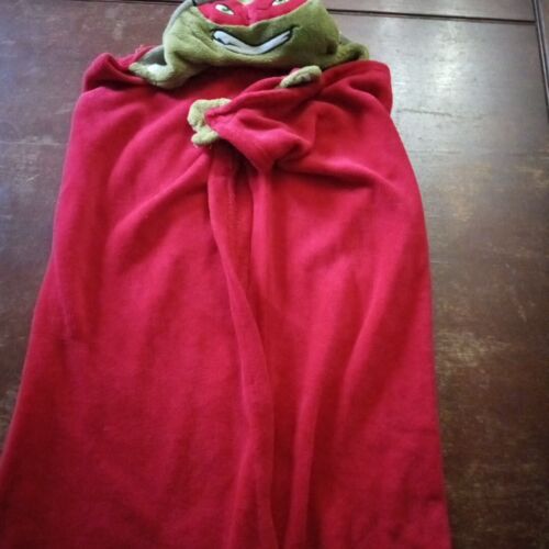 Comfy Critters Teenage Mutant Ninja Turtles Raphael Wrap Up Blanket - Picture 1 of 5