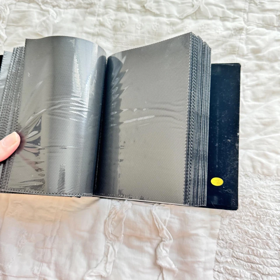 Elegante álbum de fotos Melannco - contiene 100 fotos de 4" x 6" Foto 4 de 4