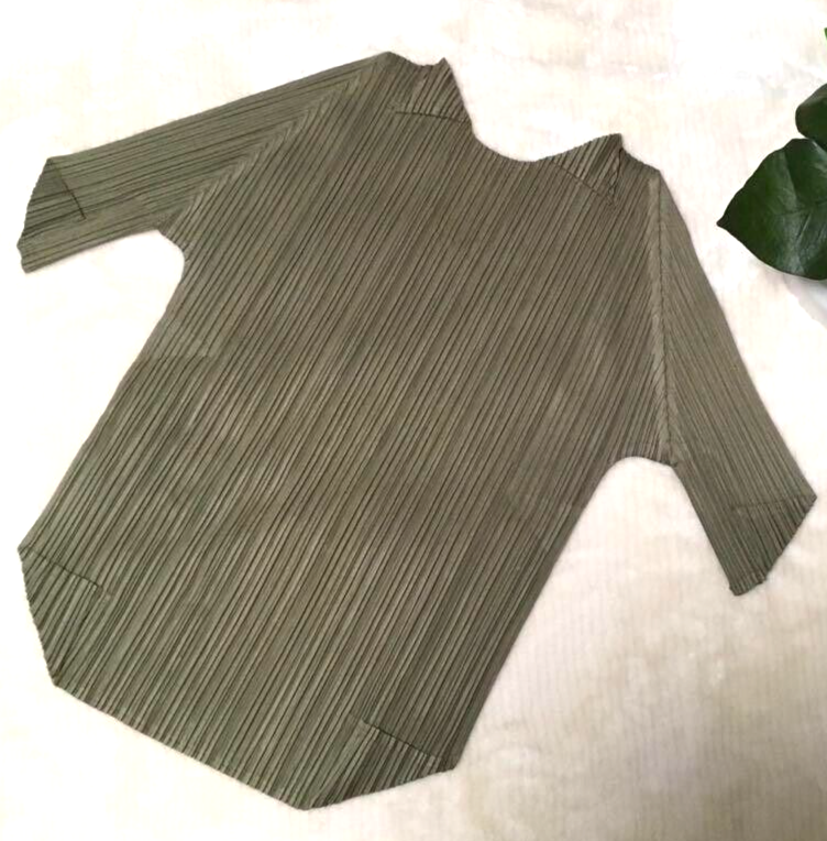 PLEATS PLEASE ISSEY MIYAKE Brown-gray Short Sleeve Pleated PLEATS PLEASE ISSEY MIYAKE Brown-gray Short Sleeve Pleated