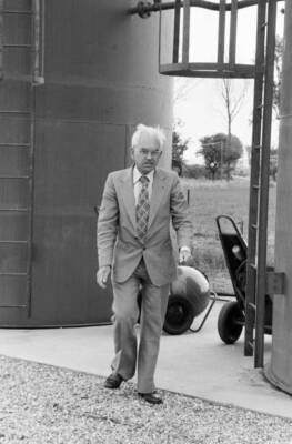 Louis Maubeuge Discovers Oil Reservoir Forcelles-saint-gorgo 1979 Old Photo 2