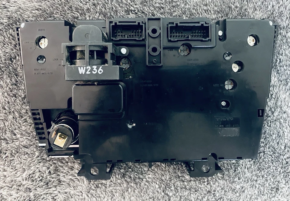 Panel de control de temperatura climatizado aire acondicionado Volvo S60 V70 XC70 30782695 Foto 2 de 2