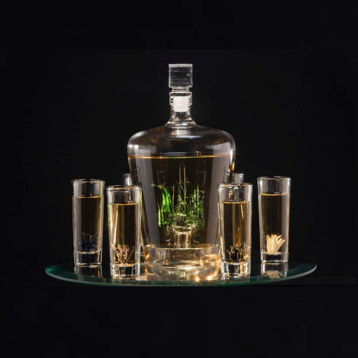 Agave Tequila Glasses & Decanter Set – Handblown 25oz Liquor Decanter & 6