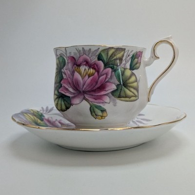 Royal Albert Water Lily Bone China Tea Cup & Saucer Set Hand Painted England