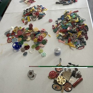 Vintage Crackerjack toy lot of 100s of pieces metal plastic smalls