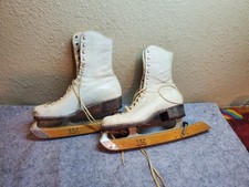 Vintage RIEDELL Red Wing ICE SKATES w/ BOX Women's U.S. size 6, AS-IS