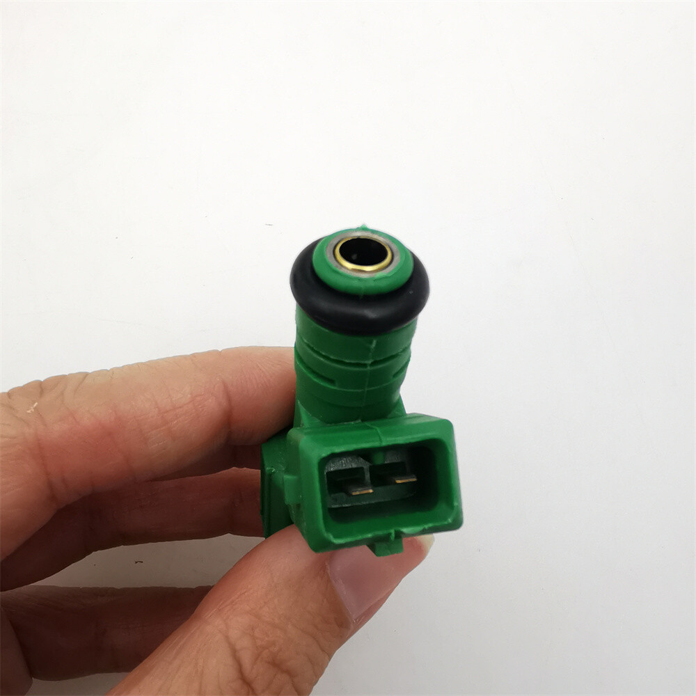 8pcs 42lb Fuel Injectors Fits for 2001-2004 Chevy GMC Marine 8.1L Truck 440cc