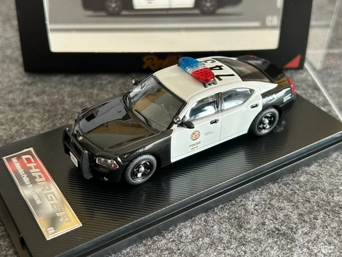 Rollin 1:64 2008 LAPD Charger Police Muscle Model Diecast Metal Car - Picture 1 of 9