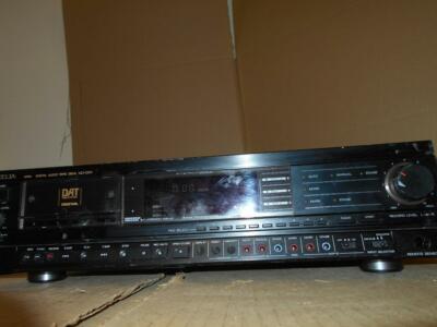 AIWA EXCELIA アイワ　DATデッキ XD-001 ジャンク s-l400.png