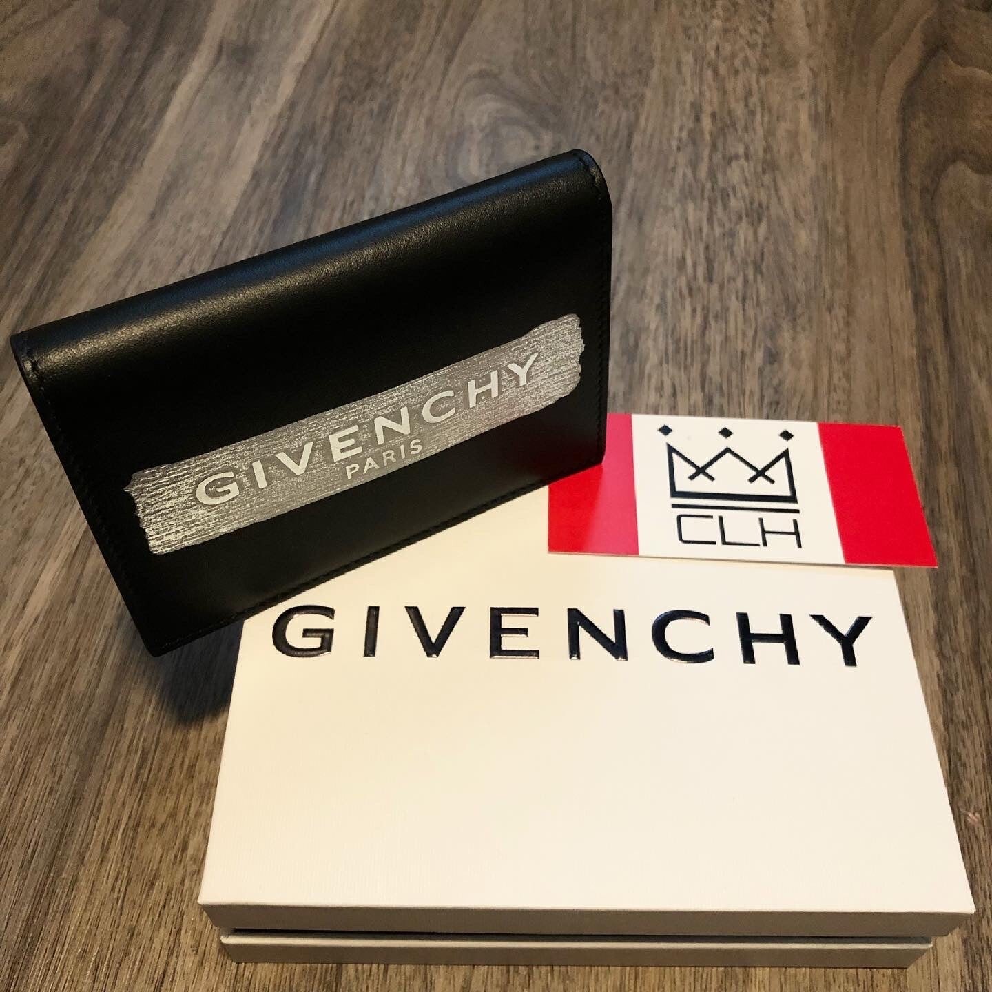 GIVENCHY CARD HOLDER image 2