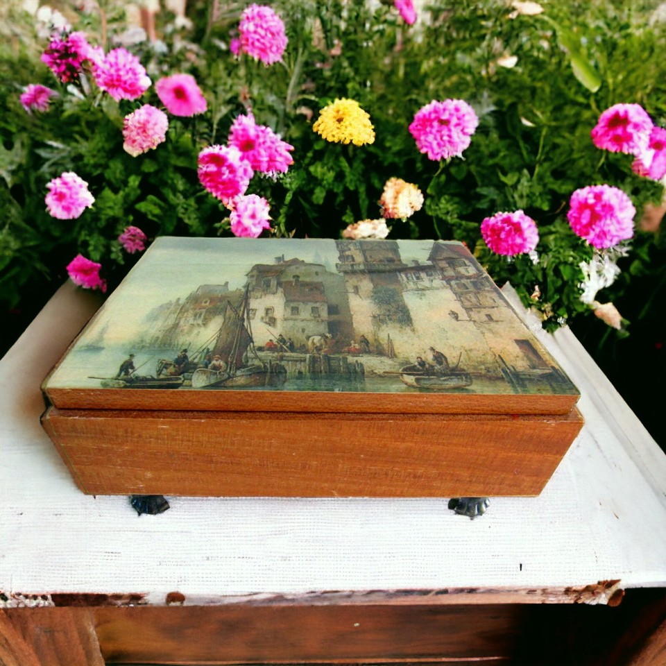 A genuine Reuge Swiss movement music box made in Italy — the gold standard of mechanical music, and this one's vintage.