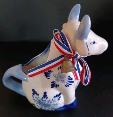 Holland Delftware Creamer Pitcher Cow Blue White Windmill Hand Painted 5''