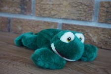 Russ Berrie Vtg Green FLEEGLE FROG Small 7"-8" Stuffed Animal Doll Lays Flat EUC
