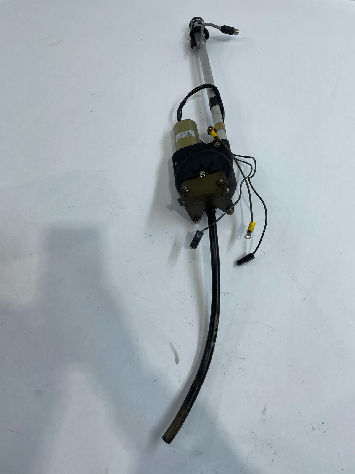 1995 Rolls Royce Silver Spur 6.8L Antena W/ Motor Ground & Harness Ud 75614 OEM