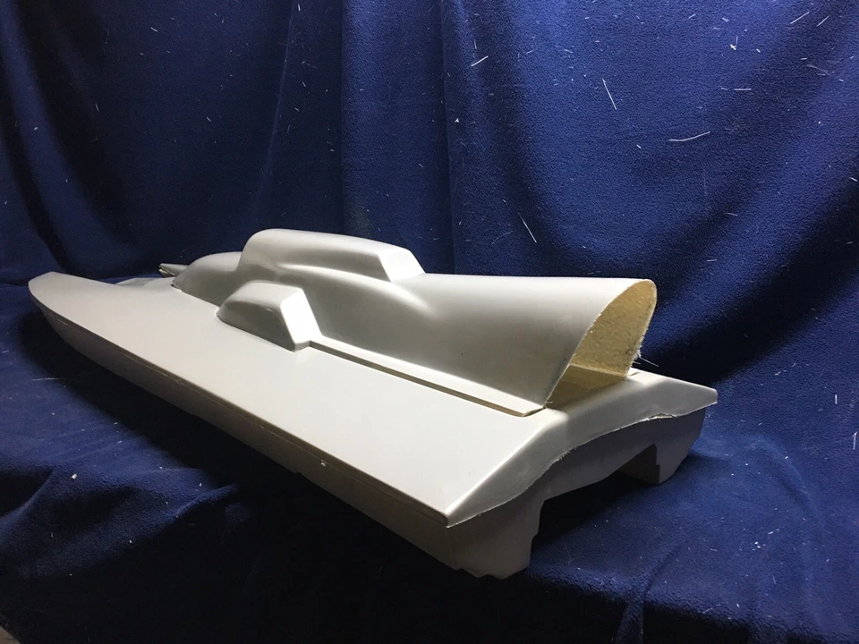 43" FAST CAT - FIBERGLASS RC BOAT KIT  W/ MARINE PLY STRINGERS - FITS GAS MOTOR - Image 3 of 4