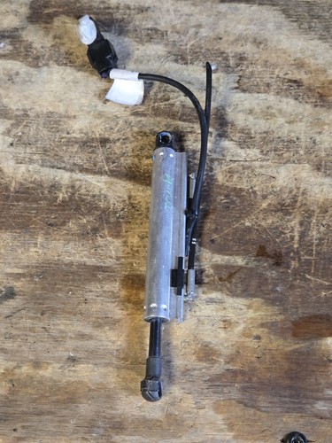 0712 MITSUBISHI ECLIPSE CONVERTIBLE TONNEAU COVER LATCH CYLINDER G2U