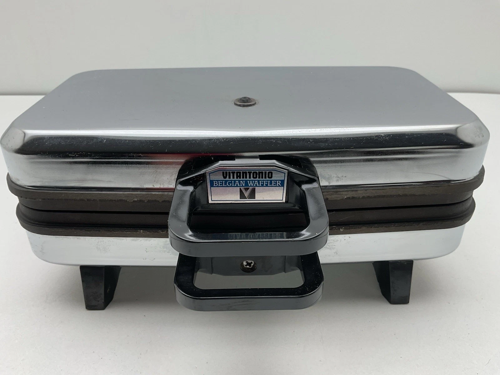 Vintage Vitantonio 550 4" Square Belgian Waffle Maker Nonstick Chrome TESTED