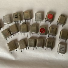 Vtg Lot Of 20 Ham Radio Crystals-Various Brands-Most HC-6/U Style Containers