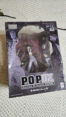 One Piece Mihawk Pirates Falkenauge MegaHouse 