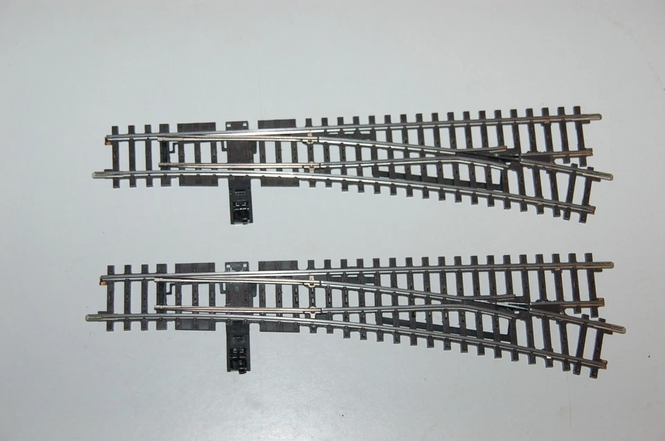 Märklin H0  2 x  2271  Weiche  rechts  Vollprofil  K-Gleis - Bild 1 von 1