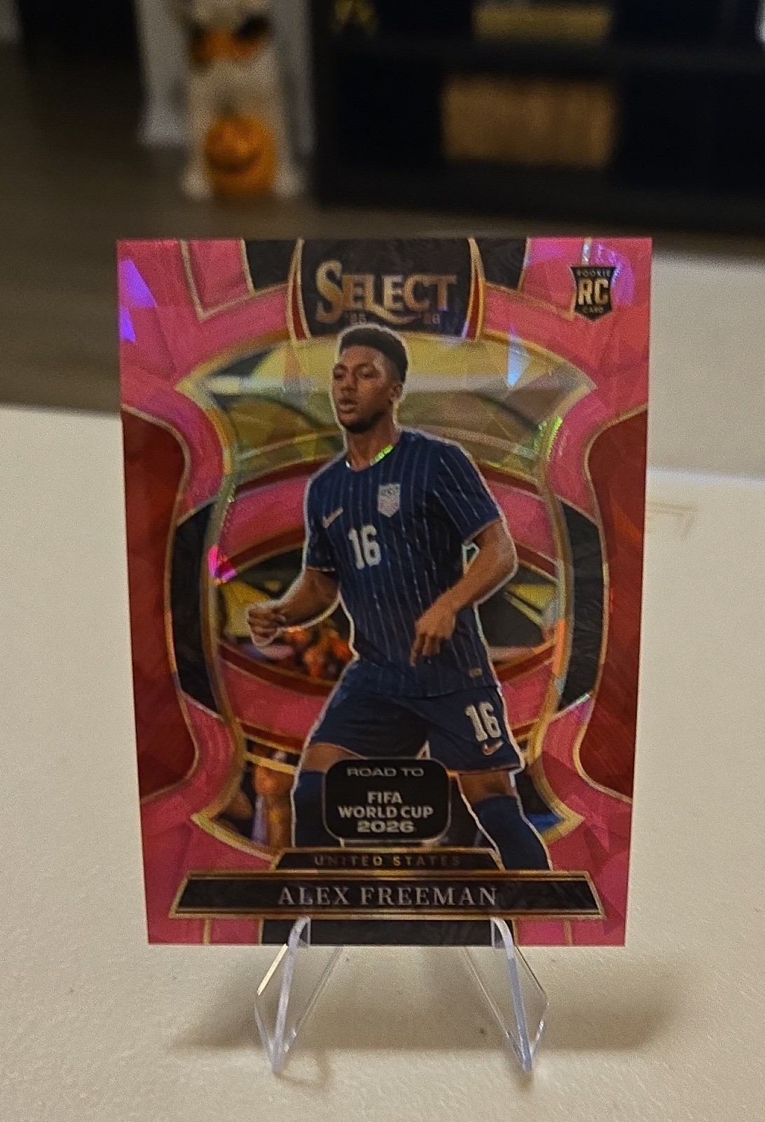 2026 Panini Prizm Fifa World Cup - Alex Freeman #433 Pink Wave Prizm /45
