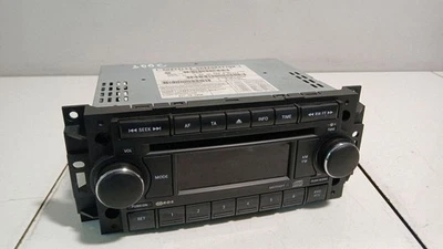 Chrysler 300 - 300C 2007 Unité principale radio CD DVD GPS P05064067AF EAG31300 - Photo 1/4
