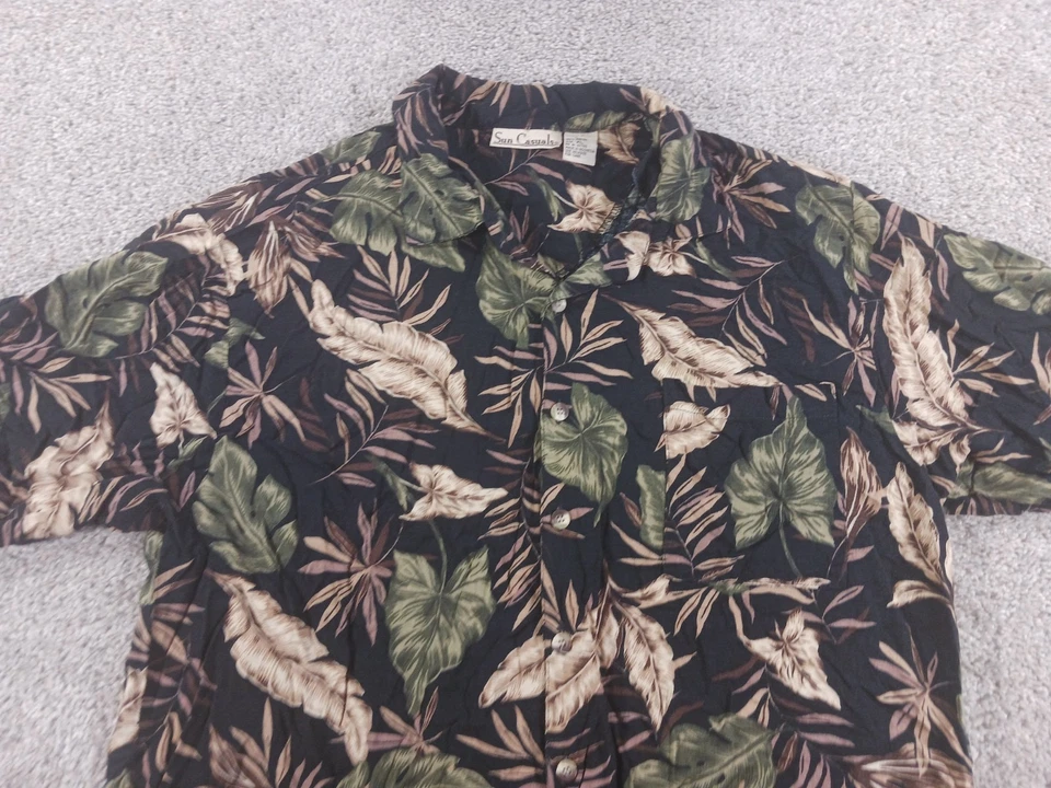 Camisa Sun Informals XL Para Hombres Manga Corta Abotonada Negra Floral Rayón Foto 2 de 4