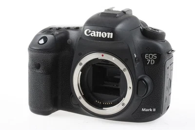 CANON EOS 7D Mark II Gehäuse - SNr: 385055000021 - Bild 1 von 4
