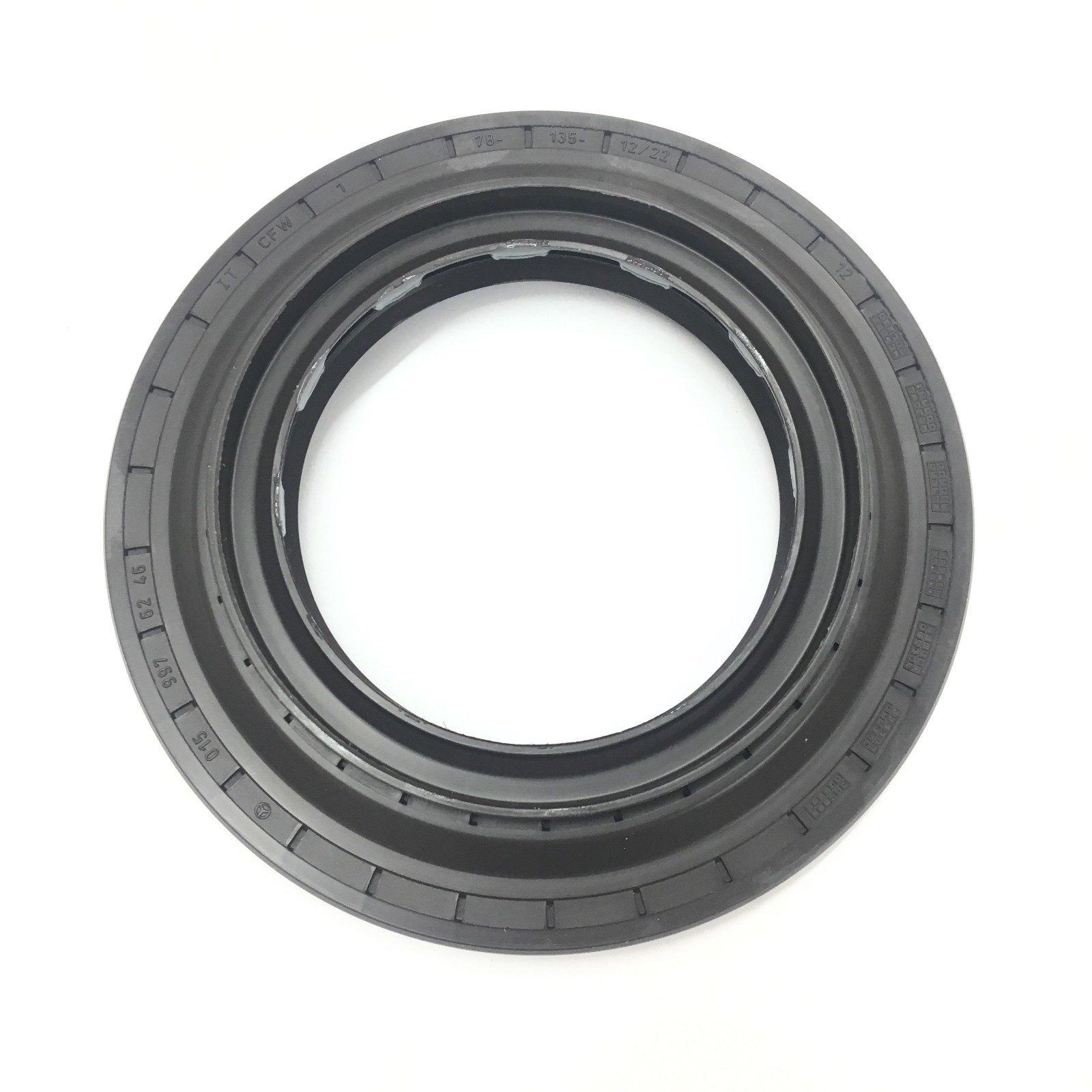 Genuine MercedesBenz Actros Radial Shaft Sealing Ring Drive Pinion