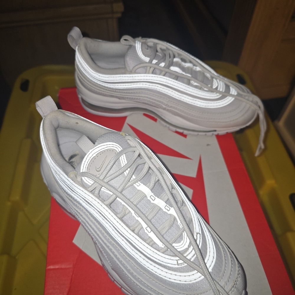 Nike Air Max 97 SE Premium Comfort Retro Style Sneakers