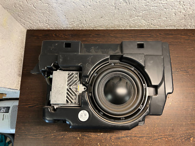 Subwoofer Lautsprecher Burmester Porsche Macan 95B 95B035481A Orig.
