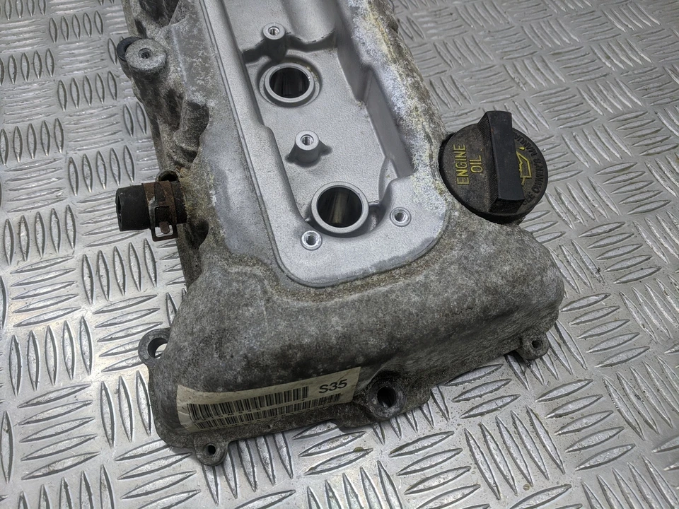 Cubierta de leva basculante motor Suzuki Swift Gl Mk3 1.3 2008 Foto 2 de 4