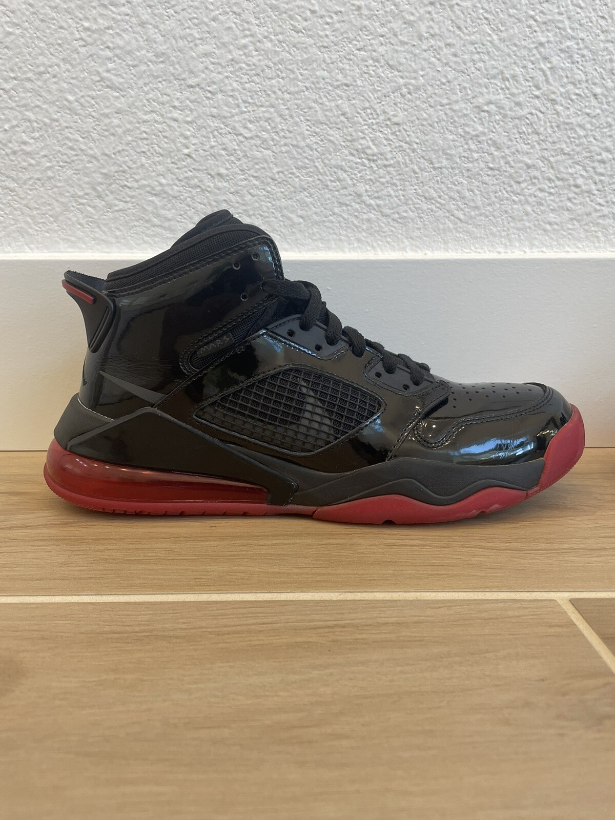 jordan mars 270 size 10