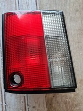 Feu arrière Saab 900
