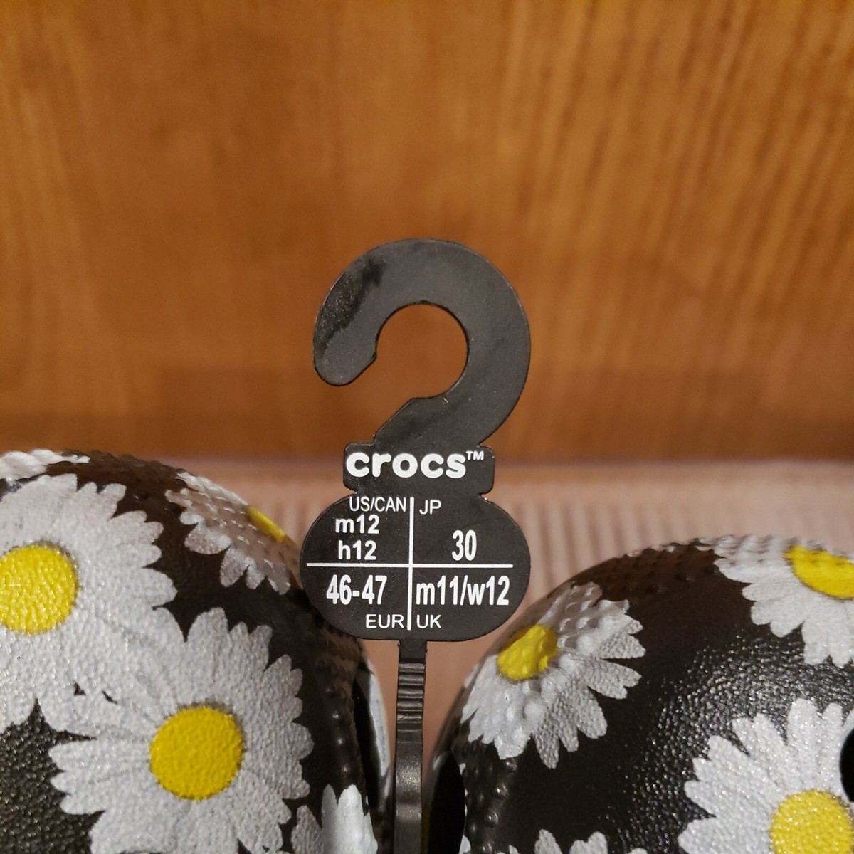 Daisy Crocs Classic Vacay Vibes Clog - Men display picture 1